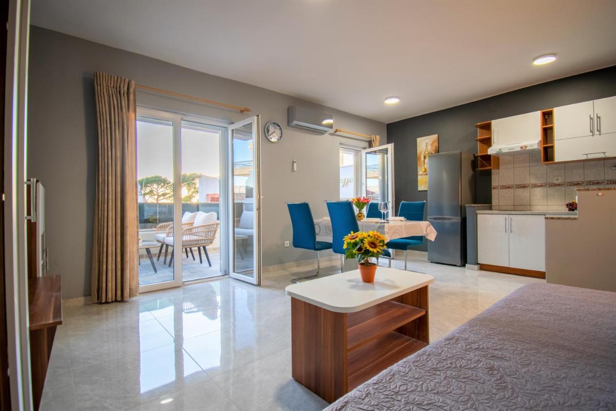 Apartments Hudovernik - Housity
