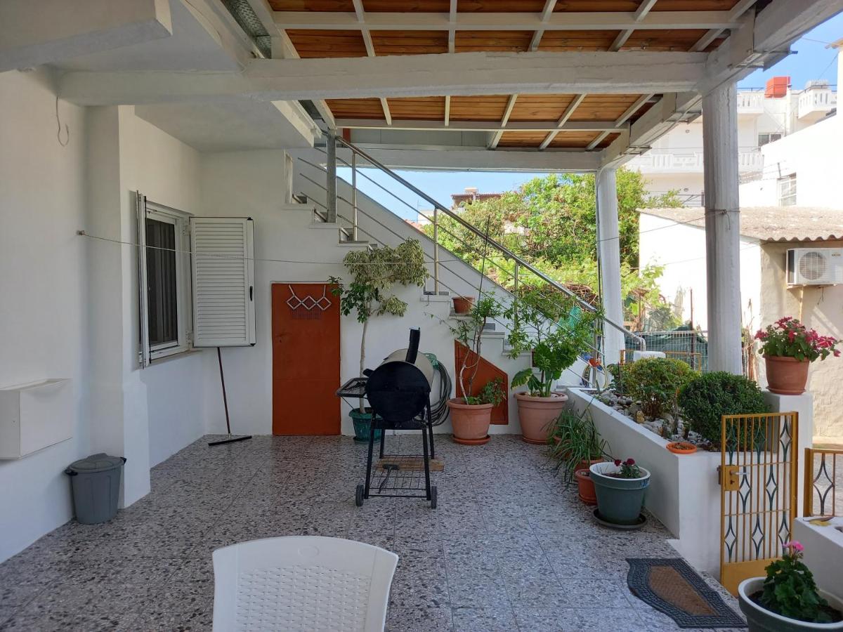 Alexandros cosy house for family vacation - Housity