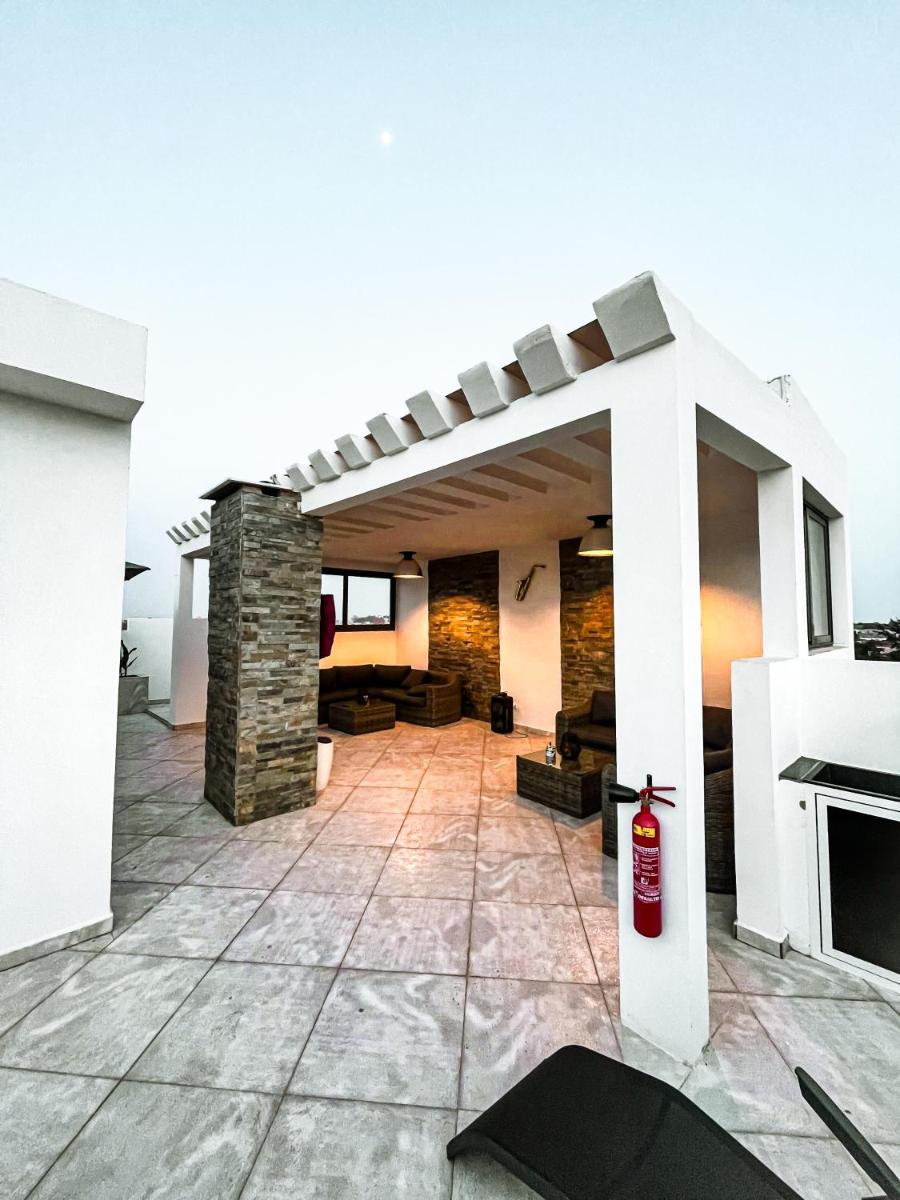 KAPINGA'S HOUSE - Housity