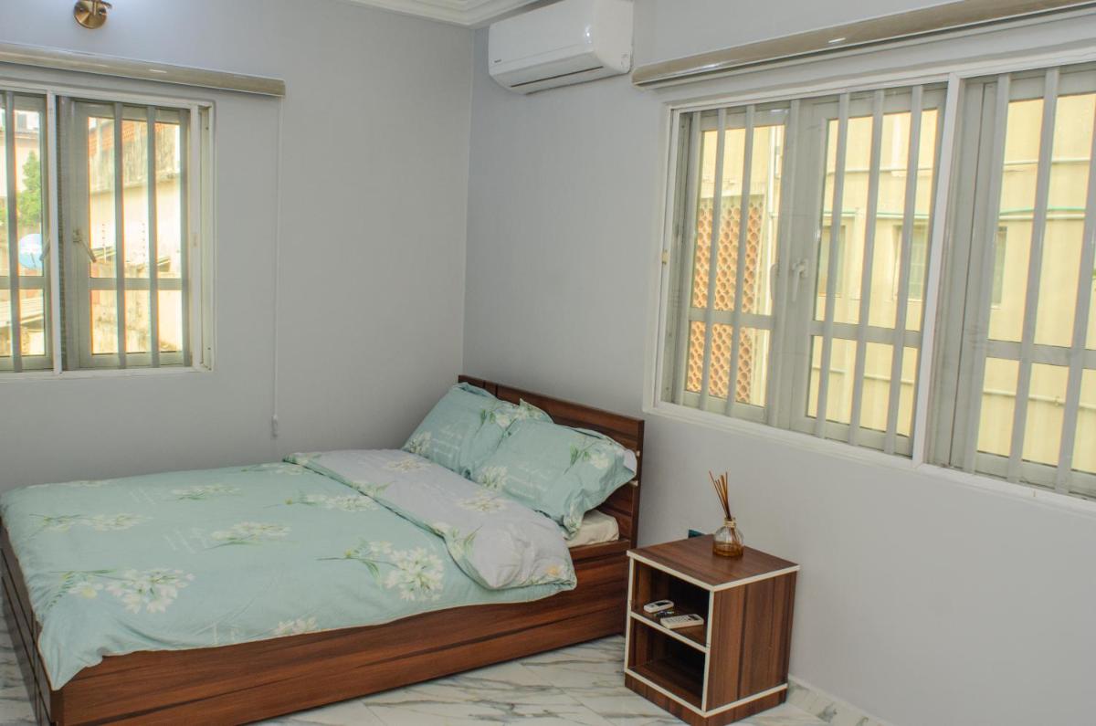 Suitetrails - Thrivein Apartments - One bed apartment, 247 power, wifi, in a secure estate!