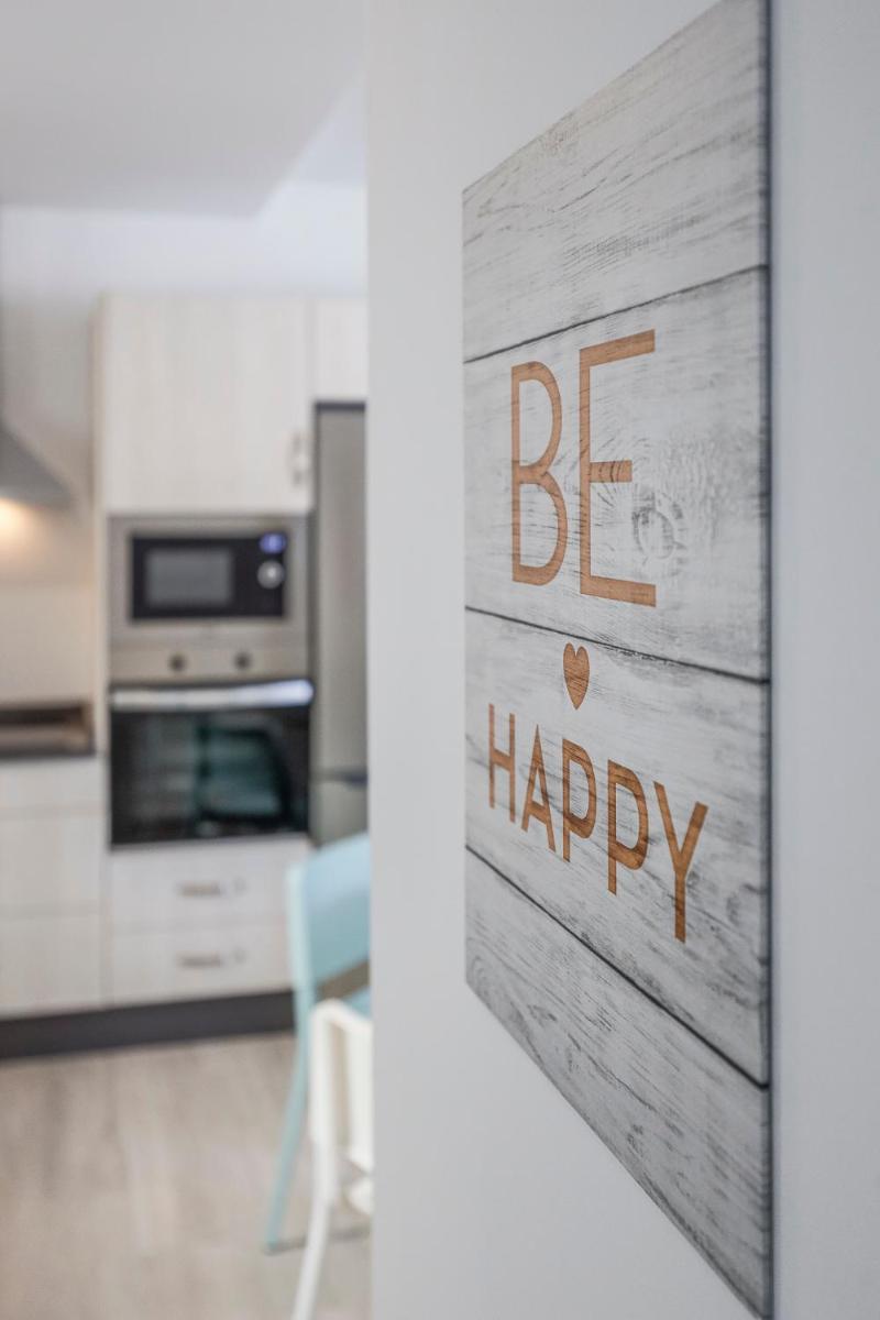 Family HOME SUITS Encantos de Sevilla - Housity