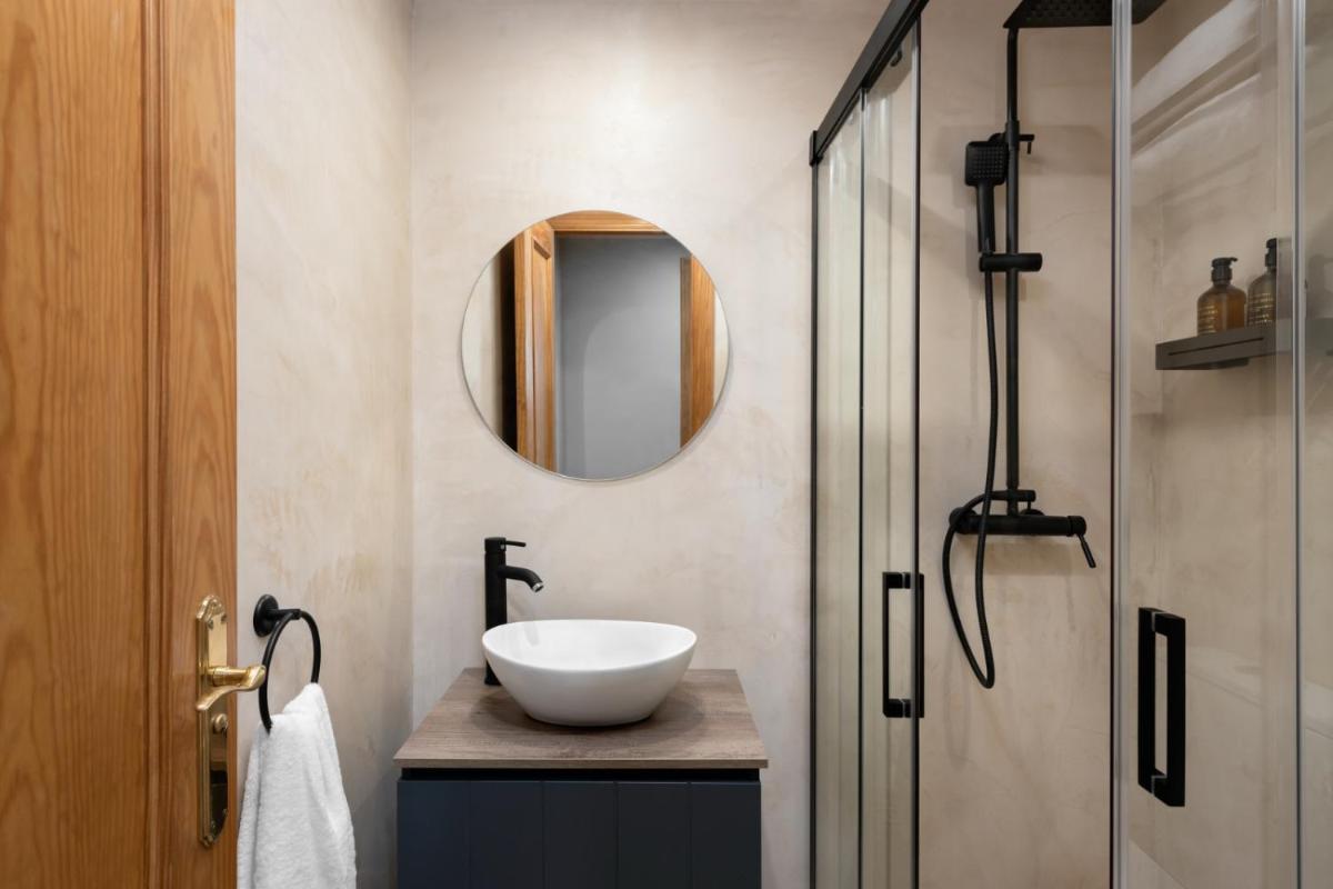 NEW! Luxury apartment in the heart of Benahavis - Housity