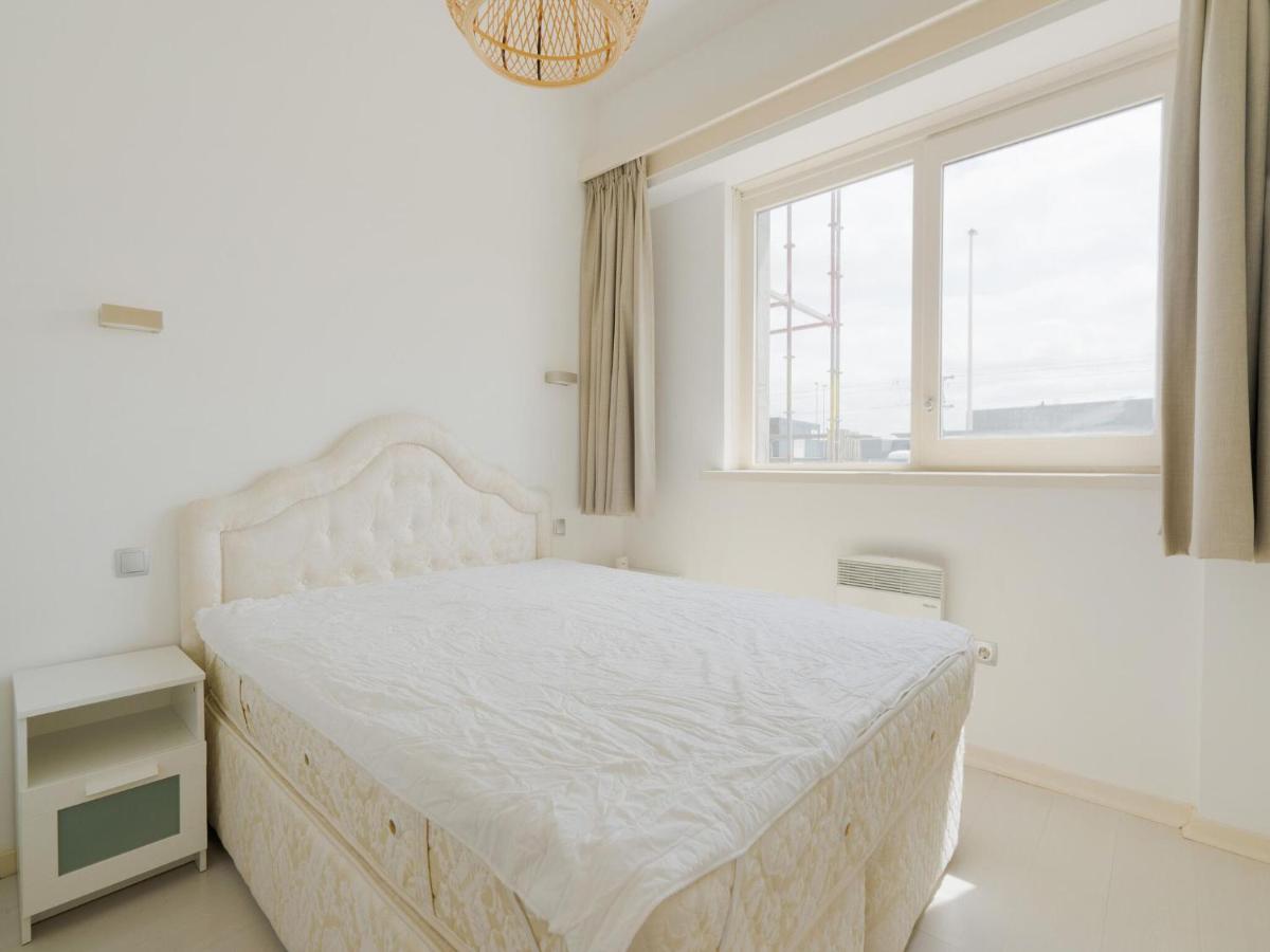 Comfortable apartment in Oostende with sea views - Housity