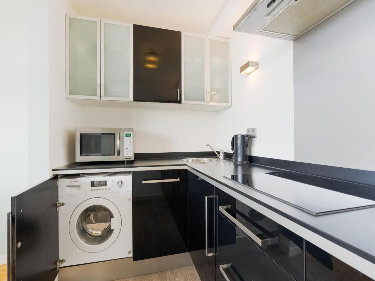 Comfortable apartment in Oostende with sea views - Housity
