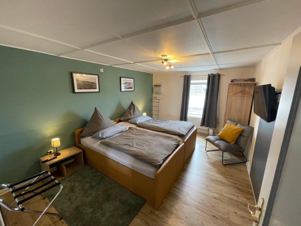 Eifel Quartier Pension und Gasthof "Em Gardestüffje" - Housity