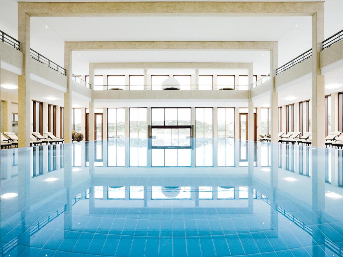 Der Swimmingpool an oder in der Nähe von A-ROSA Sylt