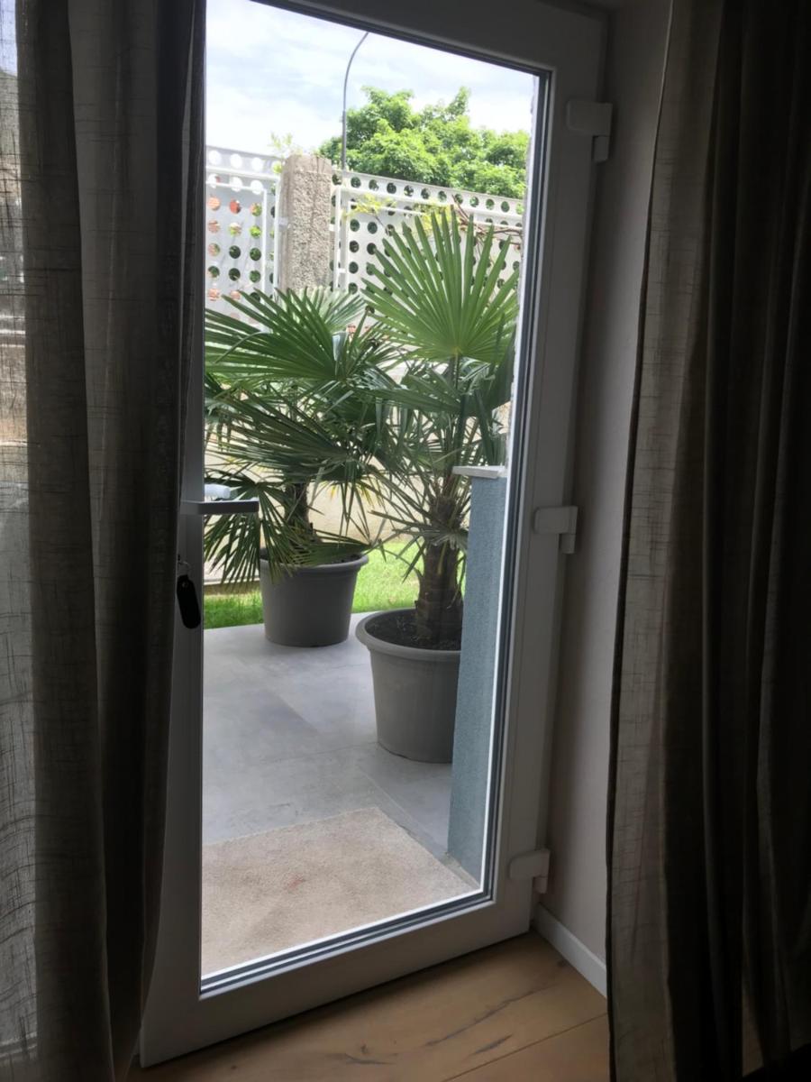 NEW G&P Villa - Free Parking - Housity