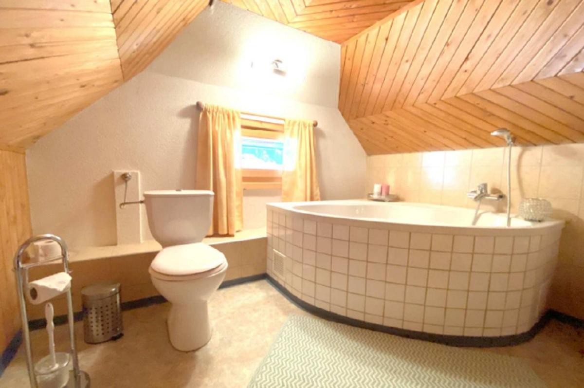 Andi's Berghütte - Housity