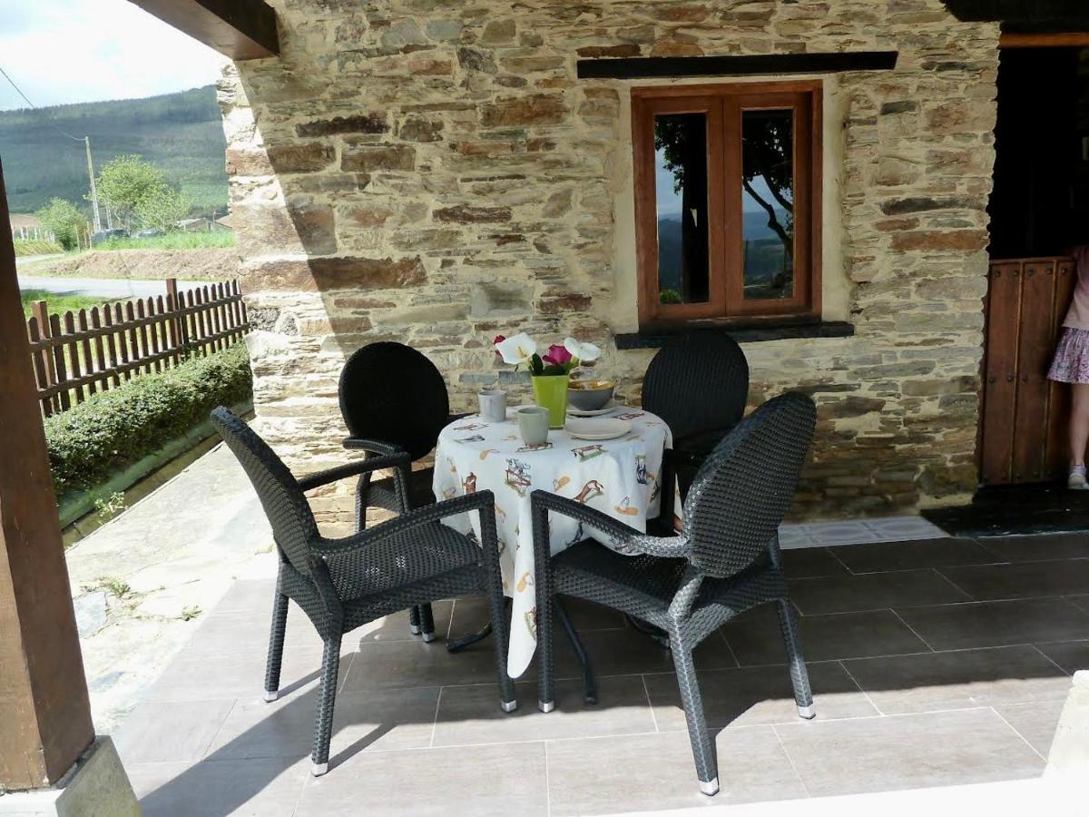 Casita feliz entre montañas y cerca del mar - Housity