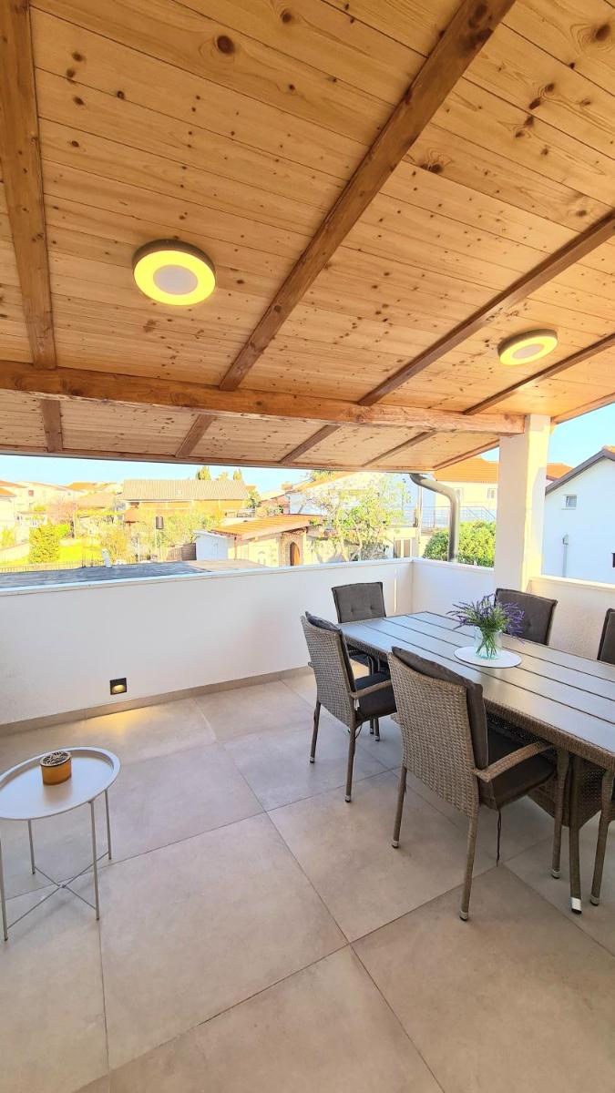 Family Oasis apartment Zukve - Housity