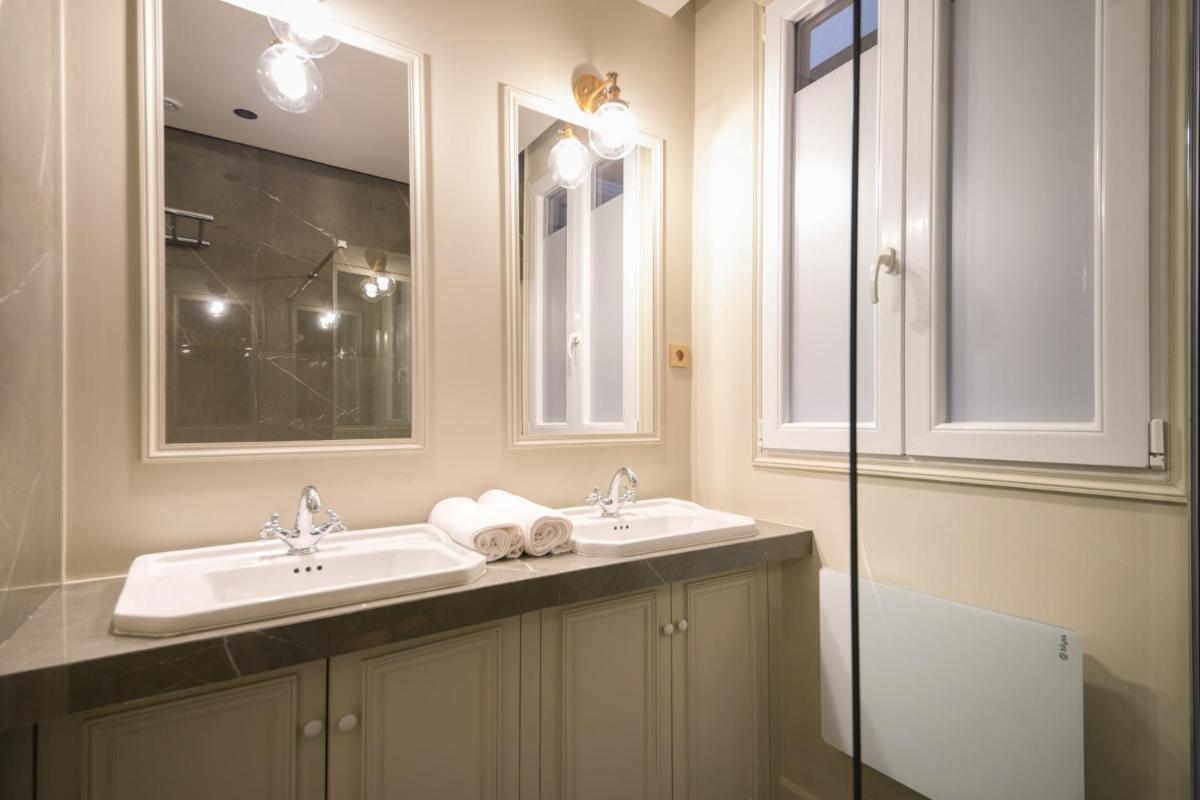 GuestReady - Modern and Cosy flat in the heart of Paris - Housity