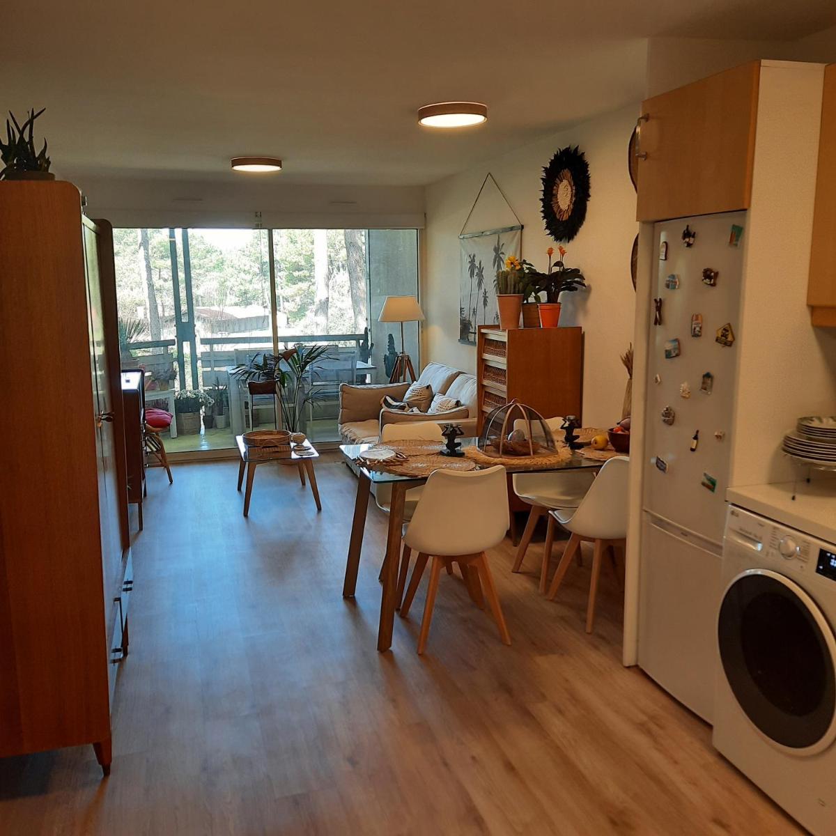 Lacanau-Océan T3 terrasse 50m2 au sein d'un complexe touristique - Housity