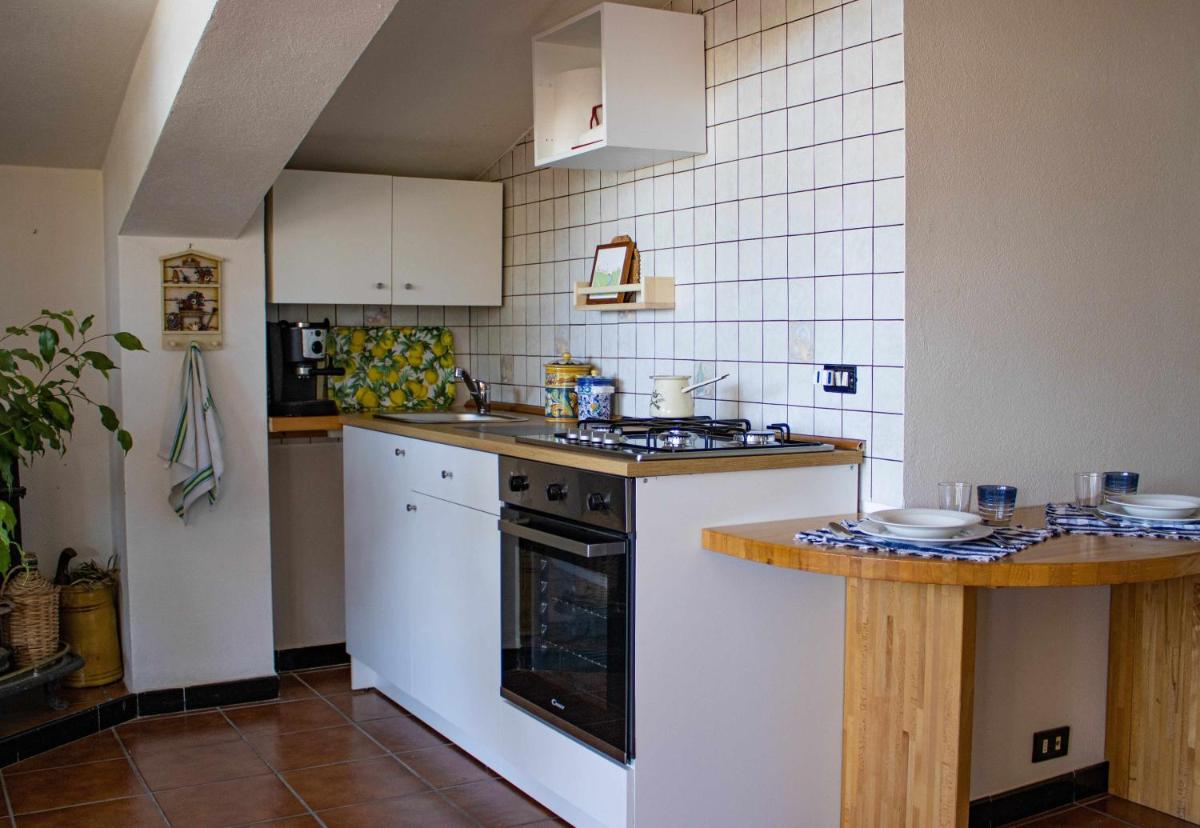 San basilio guest house - Housity