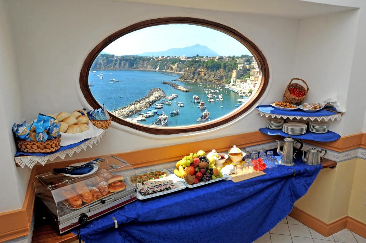 Hotel La Casa sul Mare - Housity