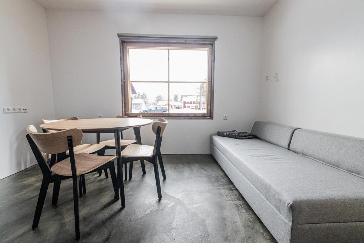 Cottage, SleepWell, Pyhäranta 5, sauna, lakeside - Housity