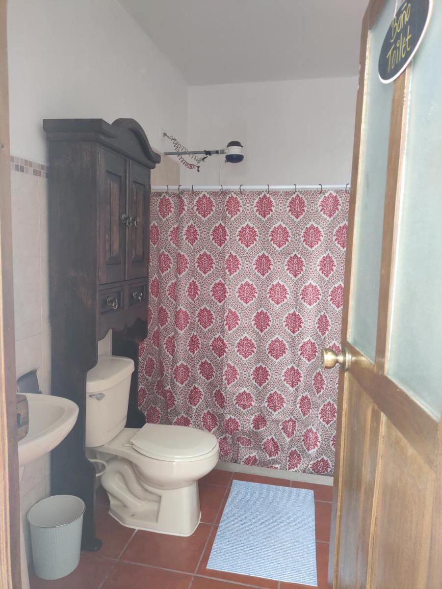 Francisco's rest house hotel - Housity