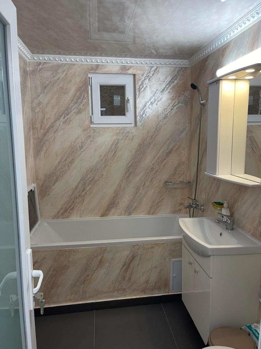 ERIC APARTMENT - Housity