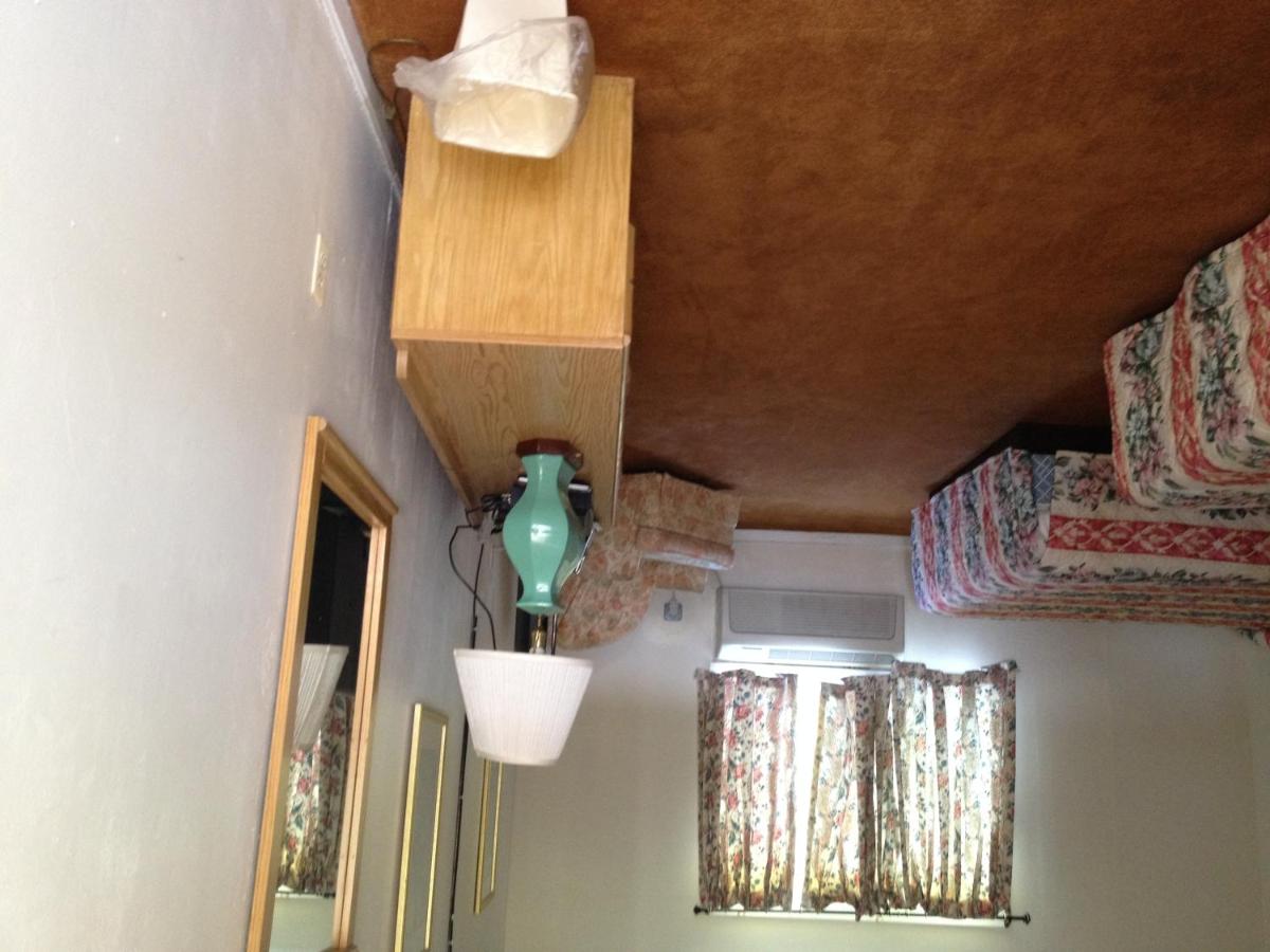 Hatfield Inn - Housity