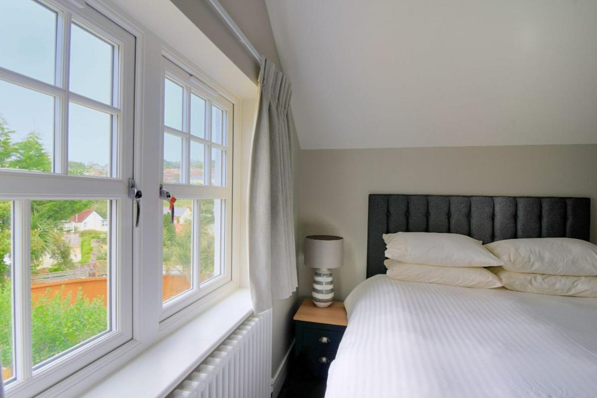 Lightkeepers Cottage - Housity