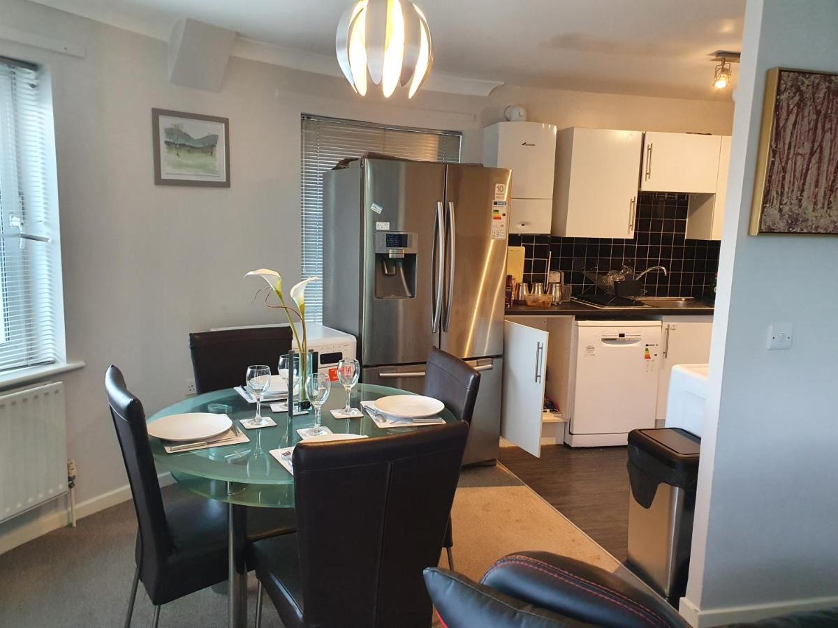 Nice cozy 2-bed apartment with everything to yourself - Housity