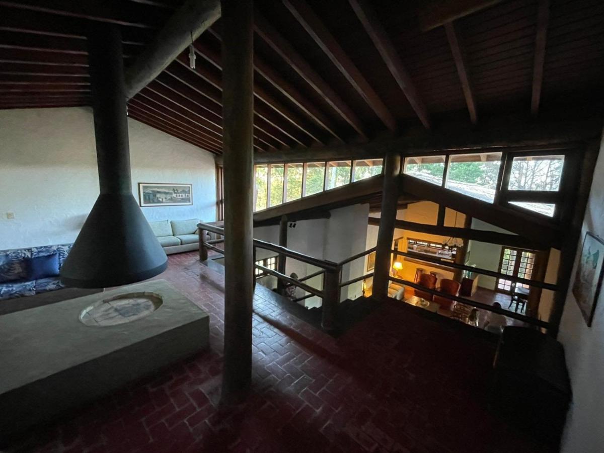 Chácara linda em condomínio rural - Sousas - Housity