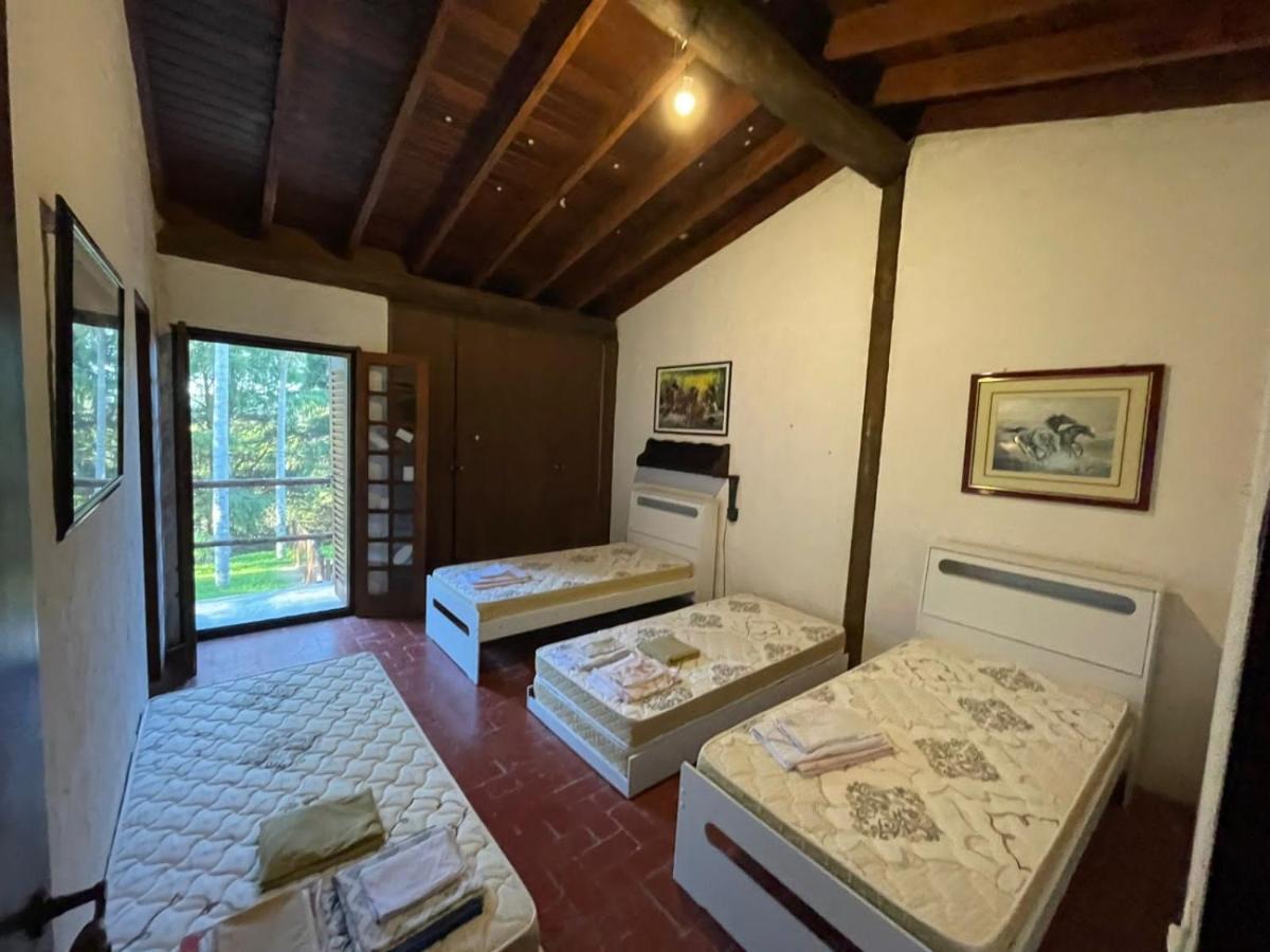 Chácara linda em condomínio rural - Sousas - Housity