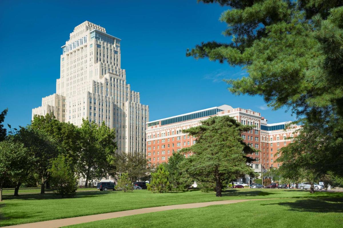The Royal Sonesta Chase Park Plaza St Louis - Housity