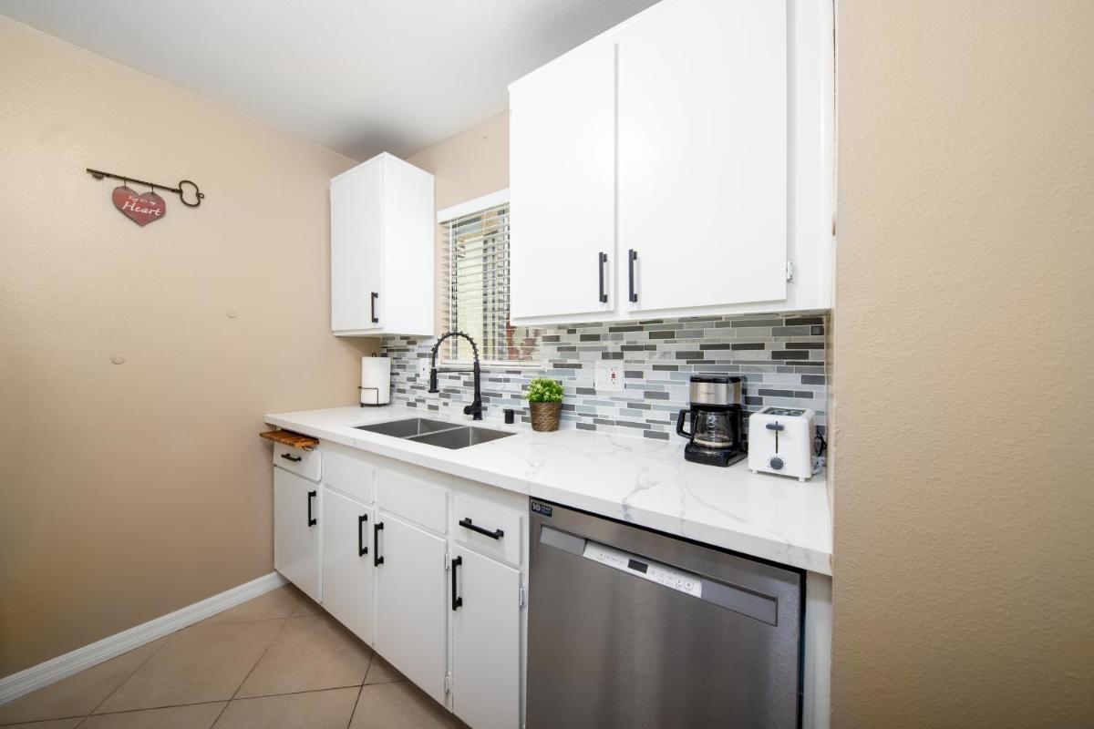 Rustic & Comfort Entire Place - Housity