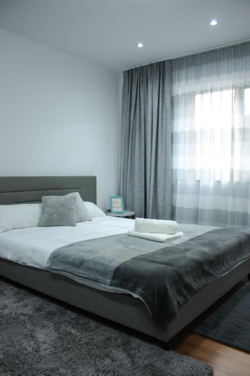 Vlad's Downtown Apartment - Housity