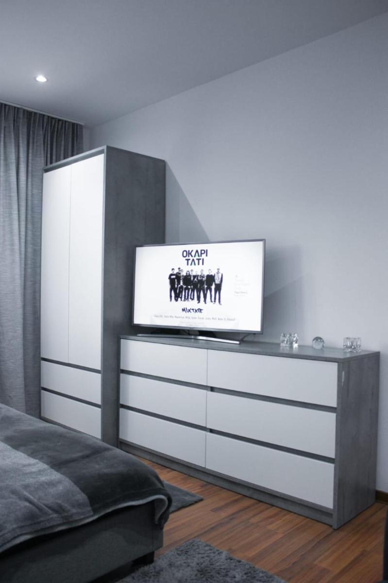 Vlad's Downtown Apartment - Housity