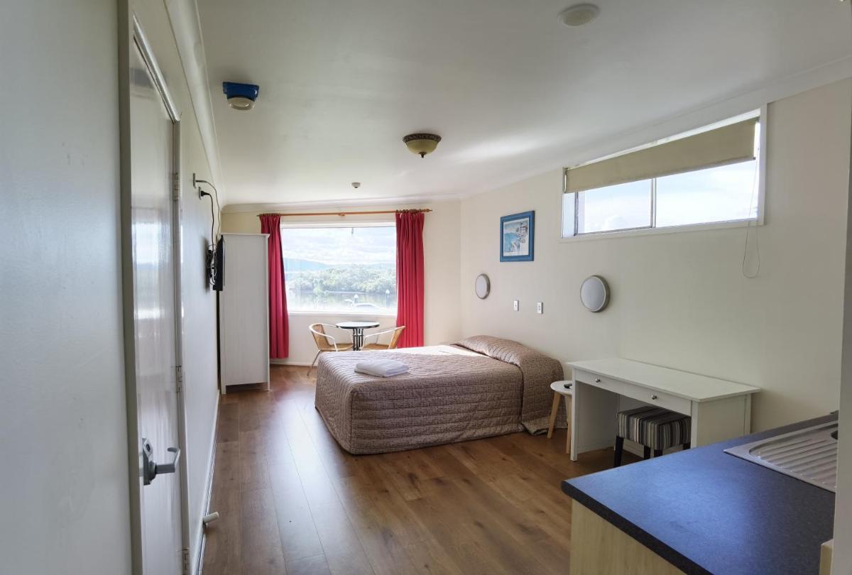 Suitetrails - Watersedge Motel