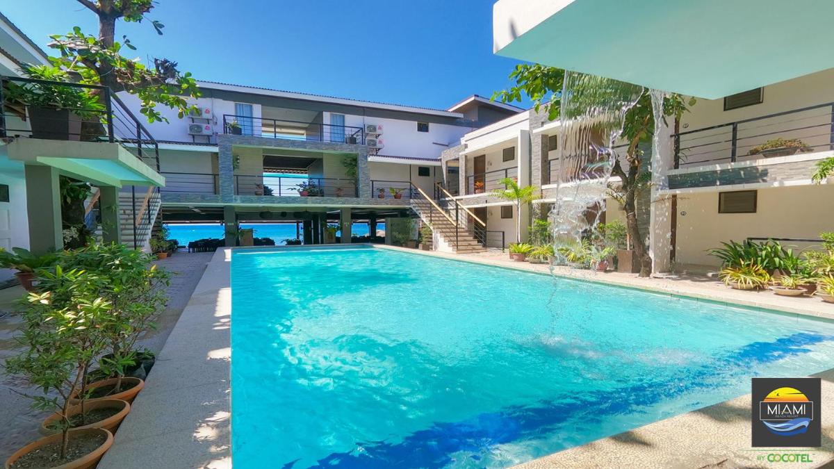 Miami Heat Beach Resort - Housity