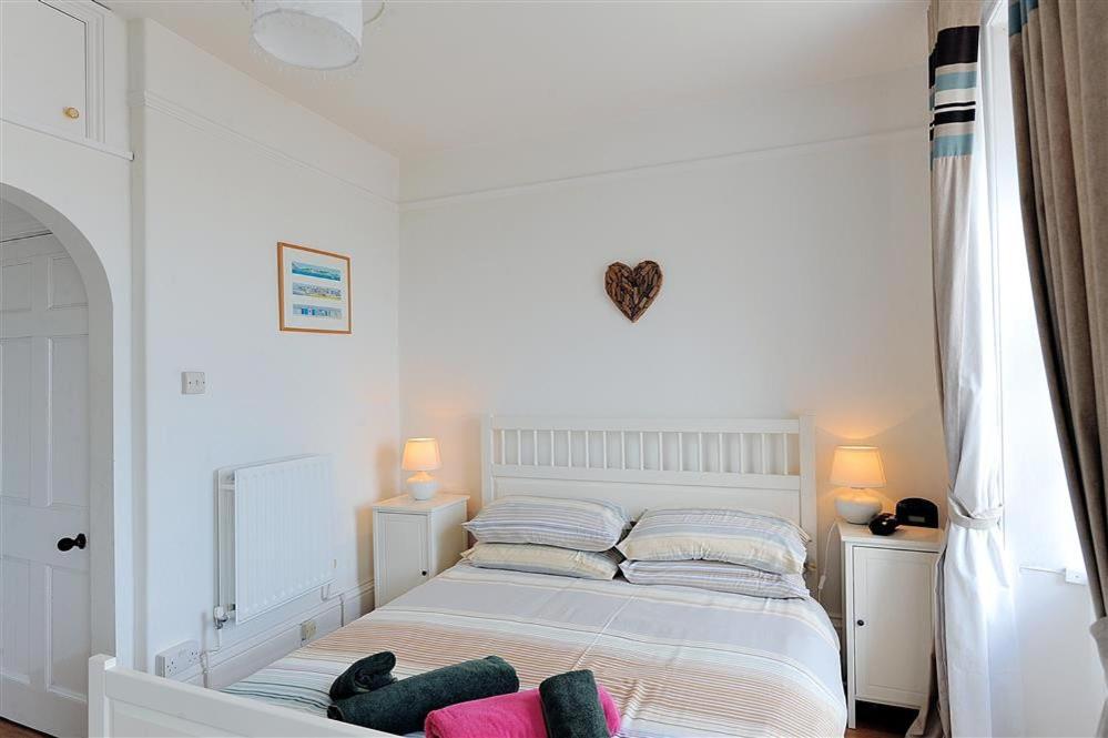 1 Cobb House - Housity