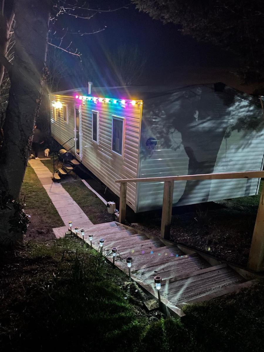 Havens Combe Haven Holiday Park Caravan Hire - The Ridge 275 - Housity