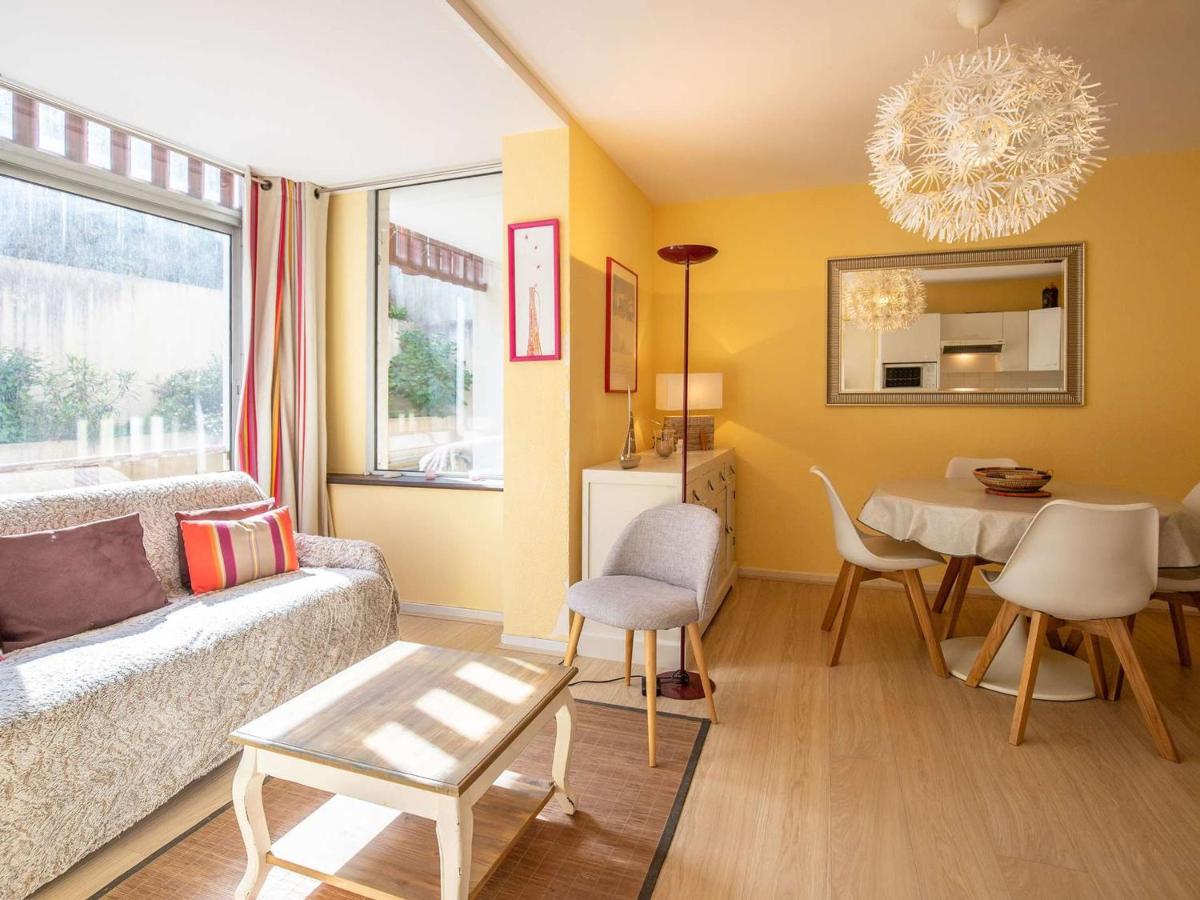 Appartement avec parking à 100m de la plage, centre-ville Saint-Jean-de-Luz - FR-1-4-628 - Housity