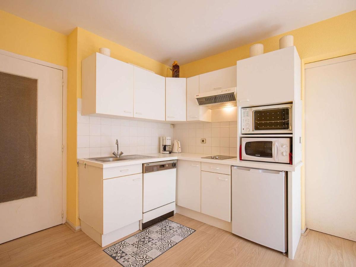 Appartement avec parking à 100m de la plage, centre-ville Saint-Jean-de-Luz - FR-1-4-628 - Housity