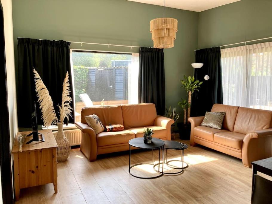 Holiday home Beachy Days near ocean & lake - Housity