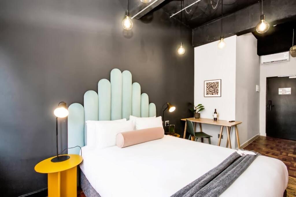 BlackBrick Foreshore Cape Town- Standard - Housity