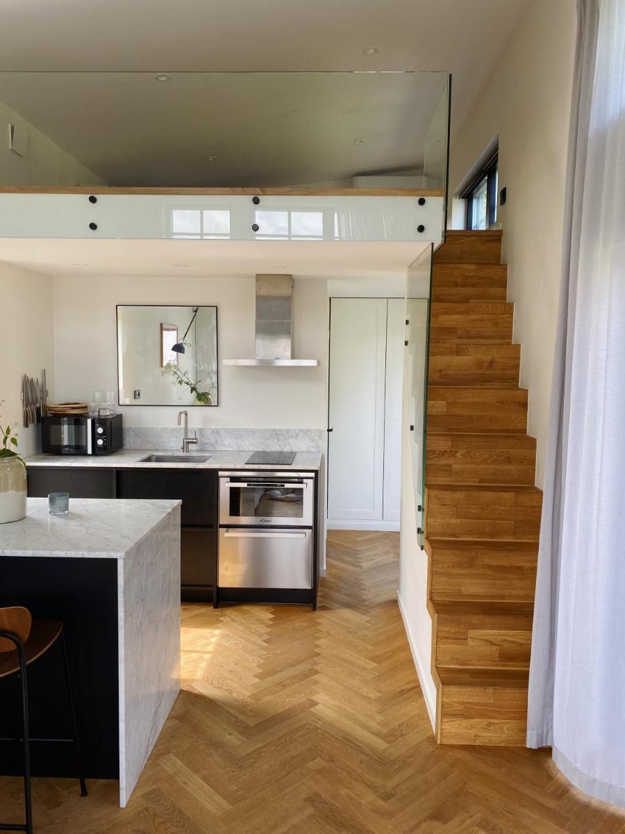 Guesthouse, not even a minute walk to the ocean - Housity