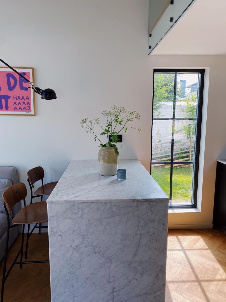 Guesthouse, not even a minute walk to the ocean - Housity