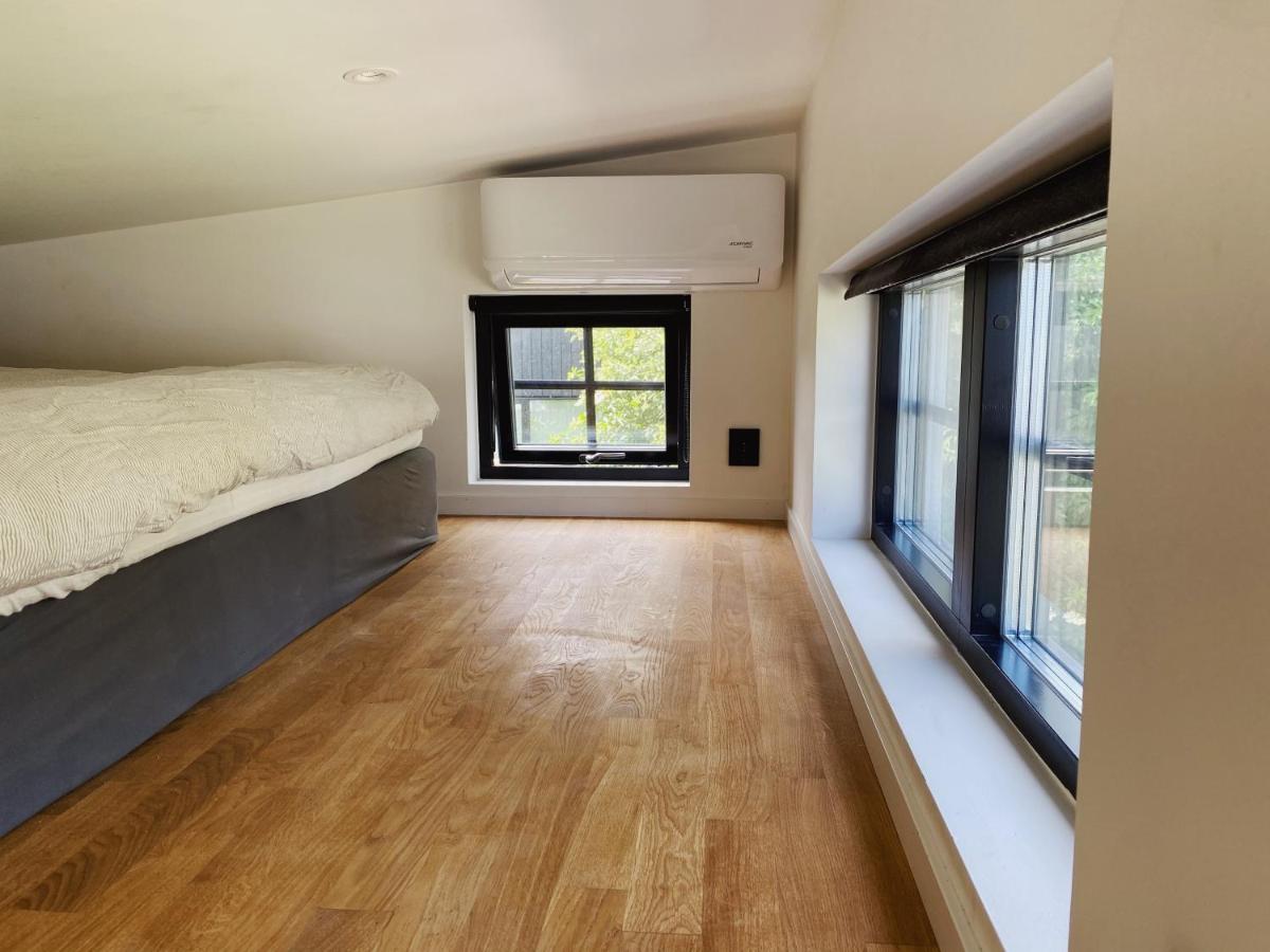 Guesthouse, not even a minute walk to the ocean - Housity