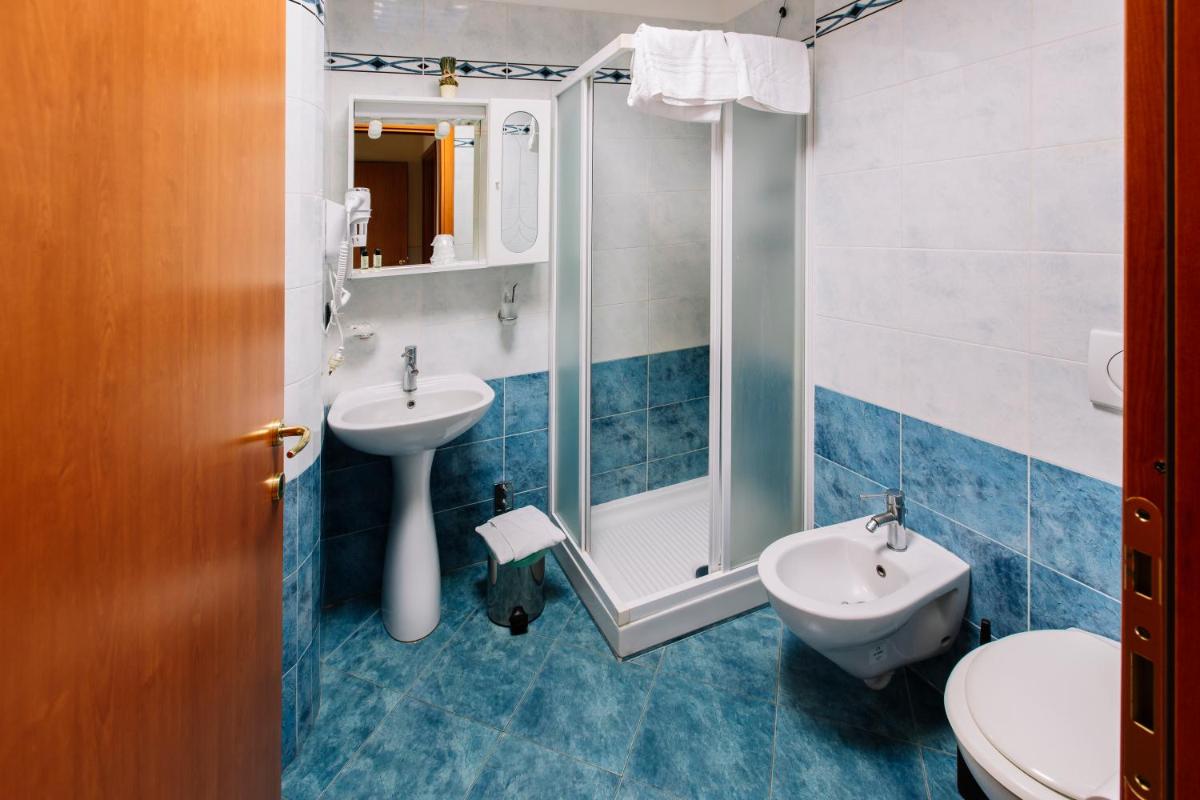 Abba Camere - Housity