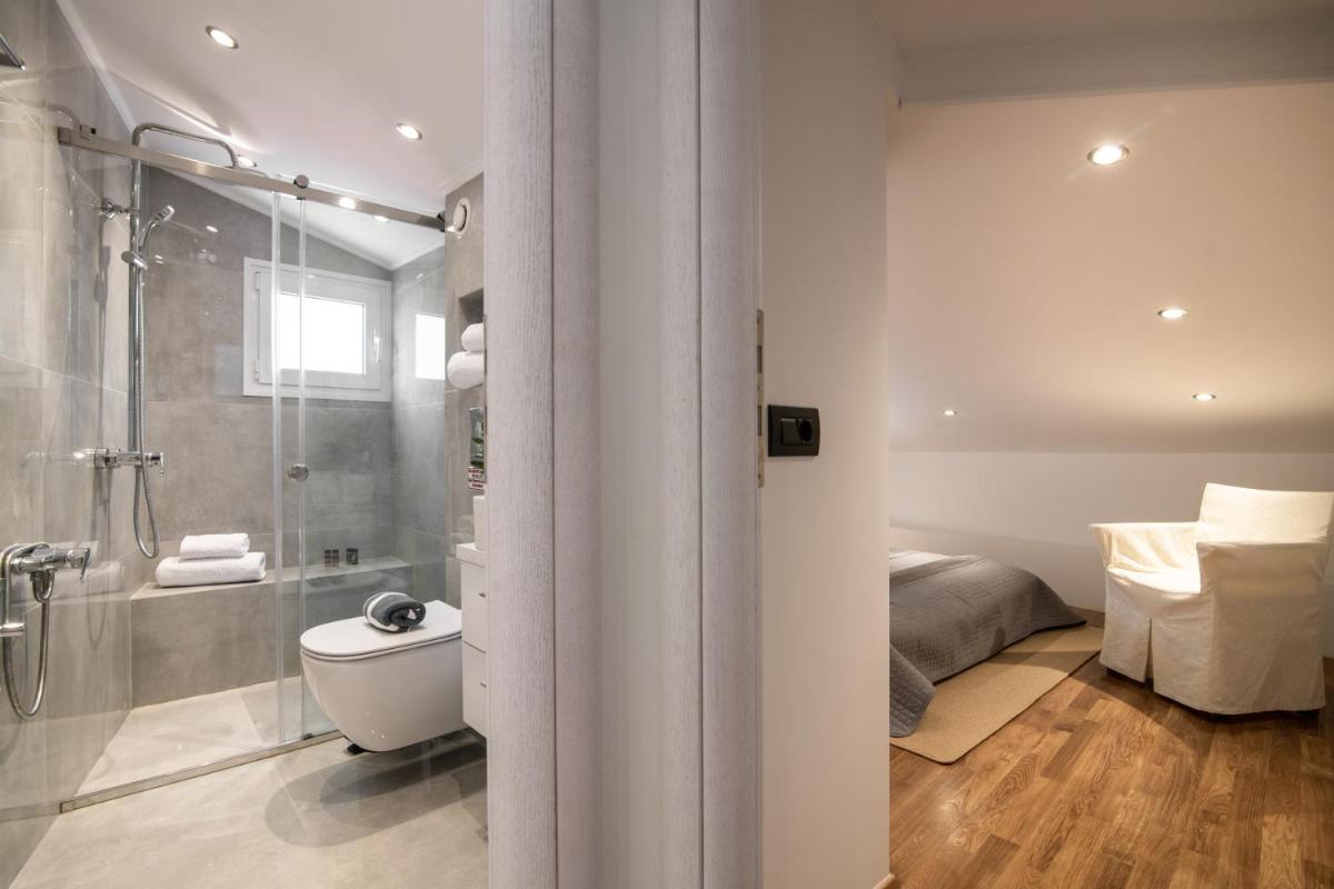 Minimal Loft with Sea View over Zakynthos Harbor! - Housity