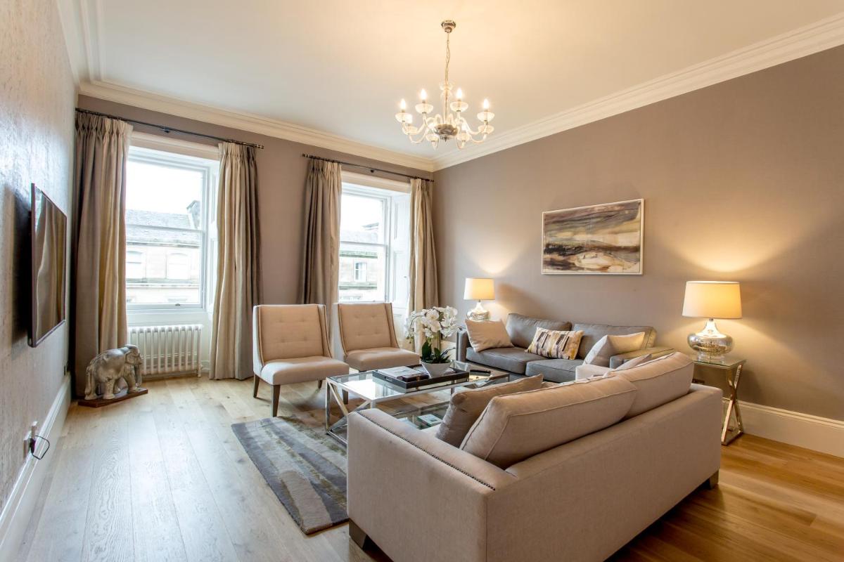 Exclusive 2 Bed, Free Private Parking, in West End - Housity