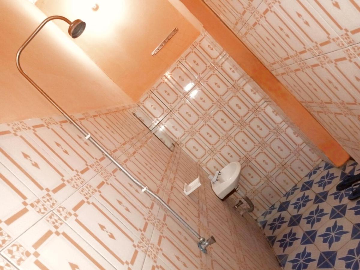 California Lodge - Housity