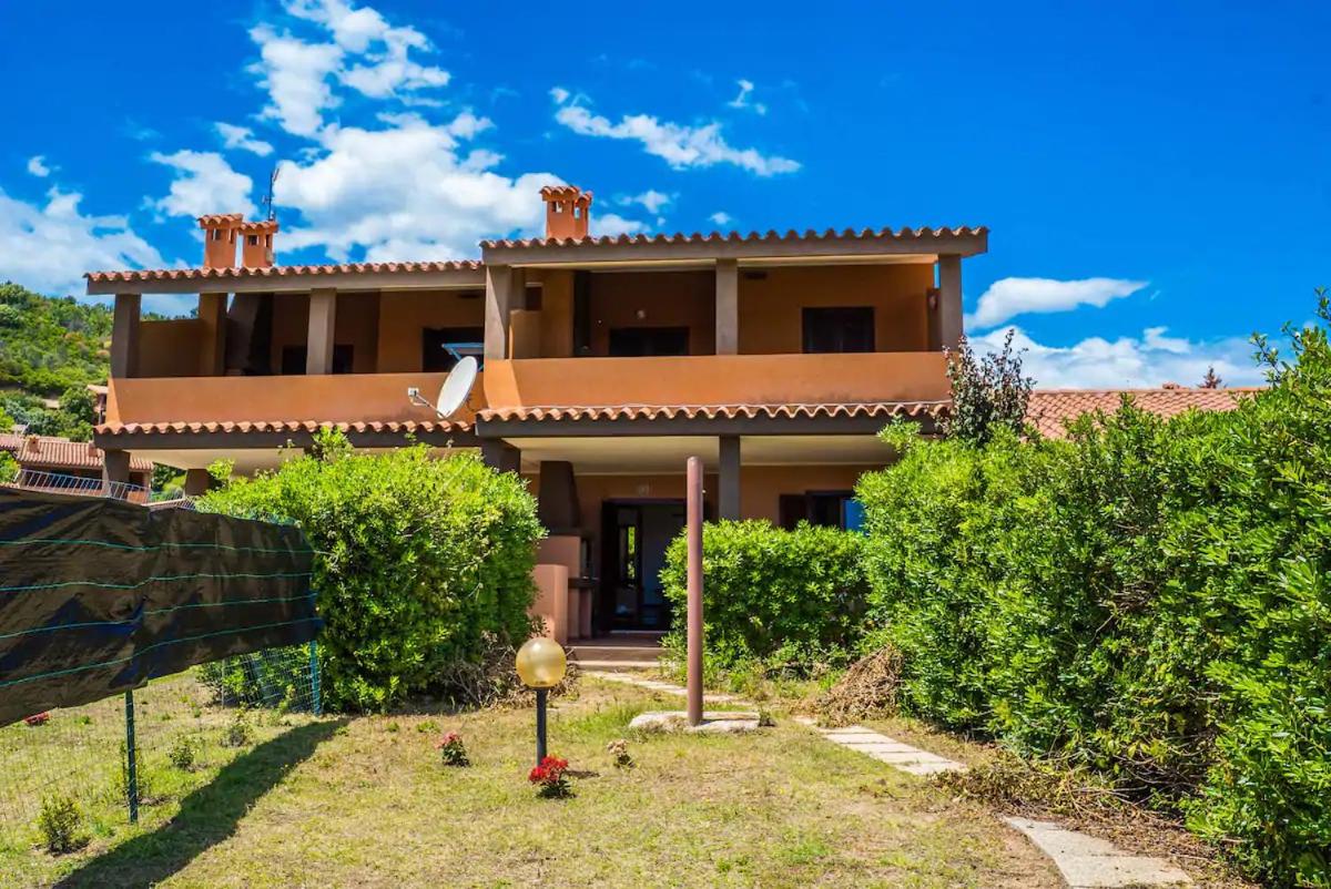 Villa Piscina Rei Bassa - Housity
