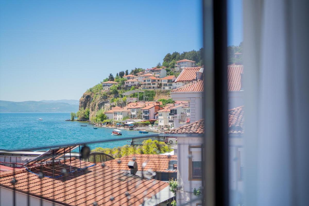 Villa Afrodita Lake View - Housity