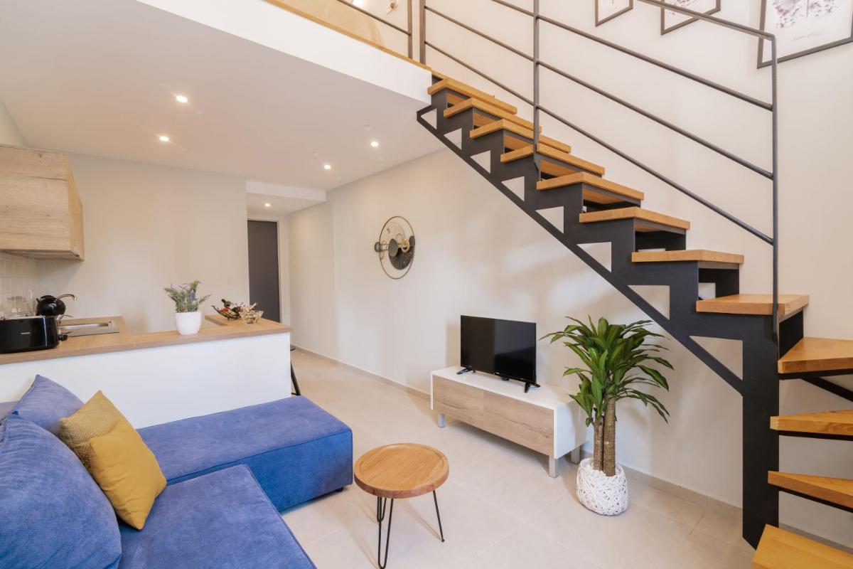 Stylish & elegant loft suite in the city center - Housity