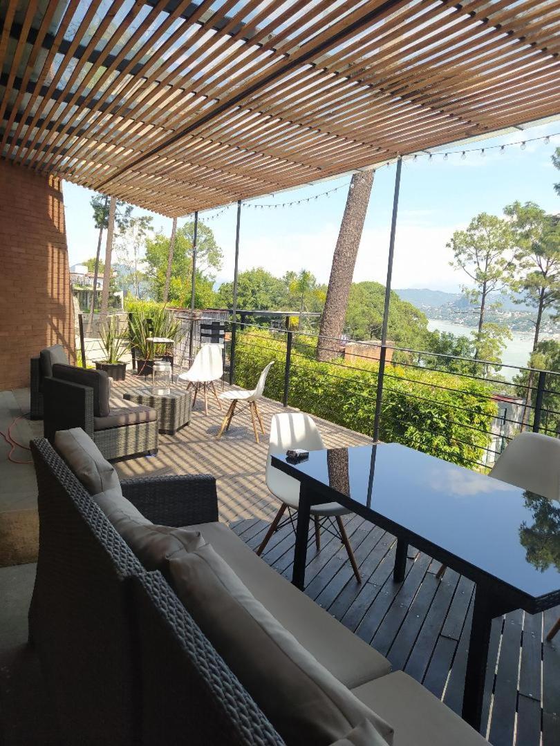 CONFORTABLE VISTA AL LAGO - Housity