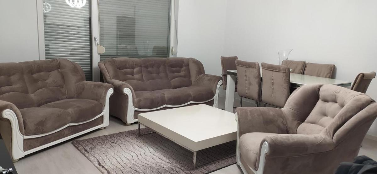 Lovely 2 bedroom condo in Gjilan. - Housity